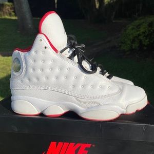 Air Jordan 13s size 5.5
